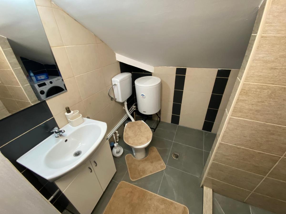 Queen Apartmancic Zaječar Esterno foto